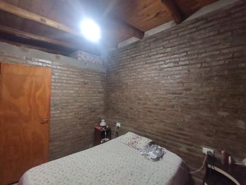 CASA MAS 2 DEPTOS EN VILLA SANTA CRUZ DEL LAGO
