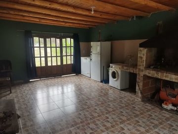 CASA MAS 2 DEPTOS EN VILLA SANTA CRUZ DEL LAGO
