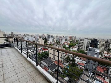 DEPTO 3 AMB VENTA FLORES BALCON ATERRAZADO