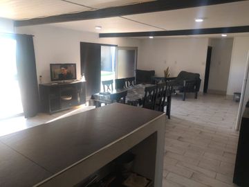 CASA, 1 DORM+ PISCINA BARRIO SANTO TOMÁS, GLLÉN