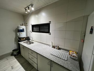 CASA, 1 DORM+ PISCINA BARRIO SANTO TOMÁS, GLLÉN