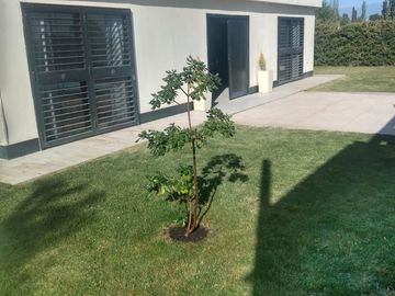 CASA, 1 DORM+ PISCINA BARRIO SANTO TOMÁS, GLLÉN