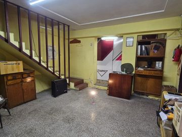 VENTA DEPOSITO/GALPON - EXCELENTE UBICACION