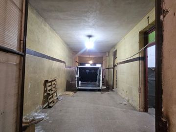 VENTA DEPOSITO/GALPON - EXCELENTE UBICACION