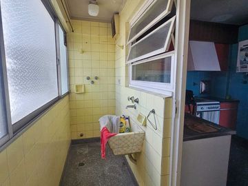 Venta Departamento 4 Amb. Flores c/baulera
