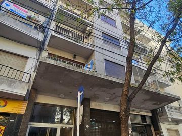 Venta Departamento 4 Amb. Flores c/baulera