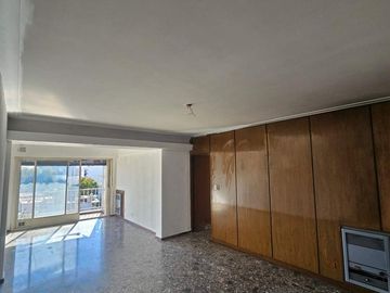 Venta Departamento 4 Amb. Flores c/baulera