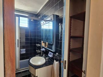 Venta Departamento 4 Amb. Flores c/baulera