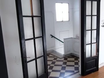 VENTA DEPÓSITO/LOCAL Y CASA 4 AMBIENTES