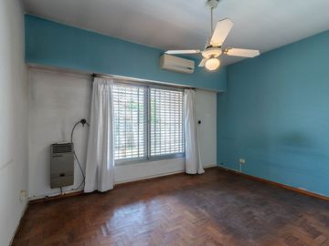 CASA 5 AMBIENTES EN VENTA ADROGUE