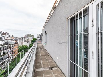 VENTA 3 AMB BALCON 2 COCHERAS PISO ALTO