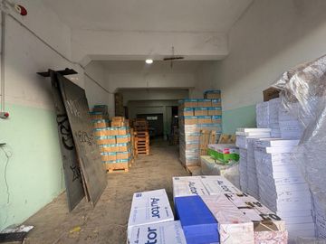 GALPON DE 147 m² EN ALQUILER EN LANUS
