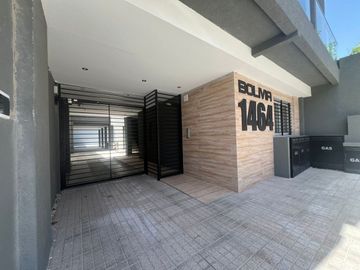 DOS AMBIENTES A ESTRENAR CON COCHERA LANUS-OESTE