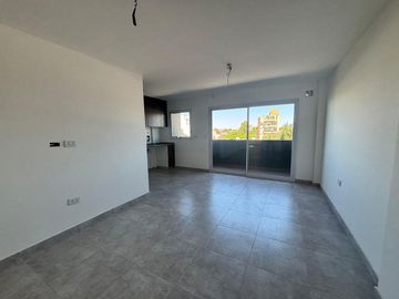 DOS AMBIENTES A ESTRENAR CON COCHERA LANUS-OESTE