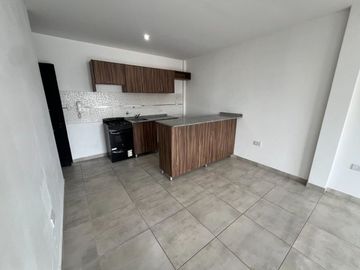 DPTO EN VENTA MONOAMBIENTE CON BALCON LANUS OESTE