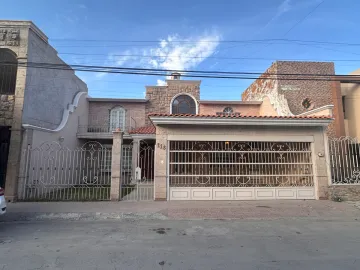 Casa en Venta en Residencial la Hacienda, Torreón: Amplia y Bien Ubicada