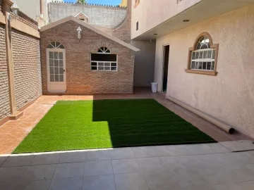 Casa en Venta en Residencial la Hacienda, Torreón: Amplia y Bien Ubicada