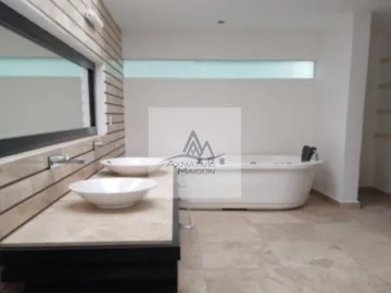 Casa en remate en Lomas de Angelópolis, San Andrés Cholula, Puebla