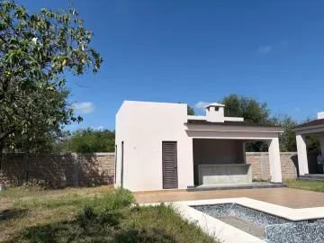 CASA CARRETERA NACIONAL MONTEMORELOS VENTA