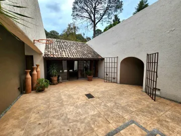 Casa en venta en Avandaro, Valle de Bravo, México