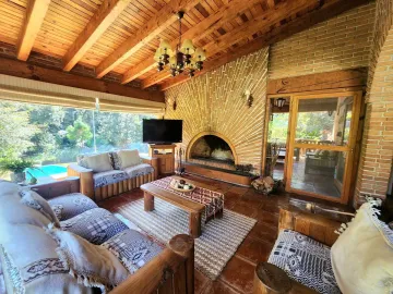 Casa en venta en Avandaro, Valle de Bravo, México