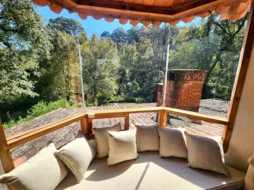 Casa en venta en Avandaro, Valle de Bravo, México