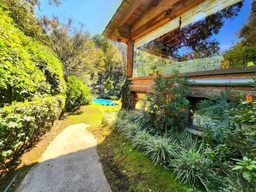 Casa en venta en Avandaro, Valle de Bravo, México