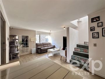 Casa en Venta en Palena 3270