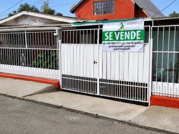GESTIMOB Vende Propiedad con 3 Casas | Coppelia 2629, Maipú