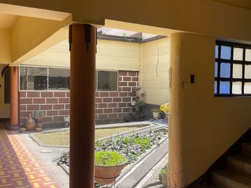 Casa Lote en Venta Laureles, Medellín.