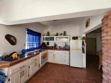 CASA EN VENTA EN ÁVANDARO, ALTATA !Lista para disfrutar en familia!