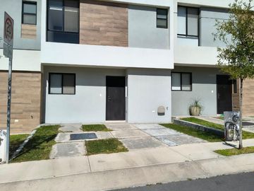 Casa en condominio en renta en Zákia, El Marqués, Querétaro