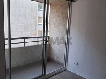Se vende Depto en Av. Gamero 2D+2B+Bod.