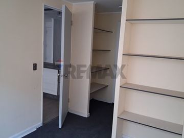 Se vende Depto en Av. Gamero 2D+2B+Bod.