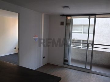Se vende Depto en Av. Gamero 2D+2B+Bod.