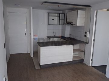 Se vende Depto en Av. Gamero 2D+2B+Bod.