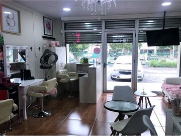 Oportunidad Local Strip Center Plaza Linderos