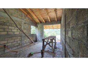 CASA EN SAN GABRIEL || LOCAL COMERCIAL || BUENA UBICACIÓN