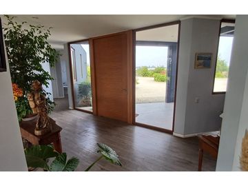 Exclusivo casa mediterránea,  lujo y seguridad