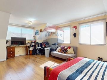 Bella casa con jardin (4+1 d / 3 b)