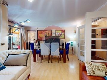 Bella casa con jardin (4+1 d / 3 b)