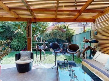 Bella casa con jardin (4+1 d / 3 b)