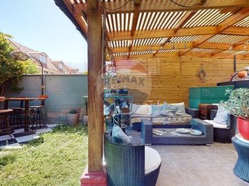 Bella casa con jardin (4+1 d / 3 b)