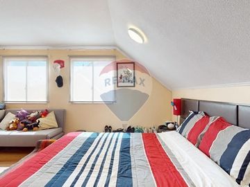 Bella casa con jardin (4+1 d / 3 b)