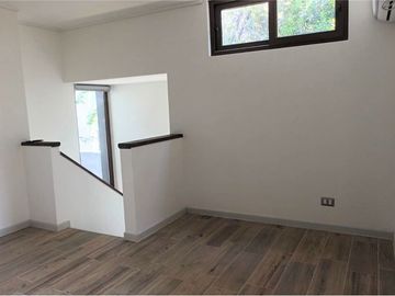 Linda casa cercana a Dunalastair