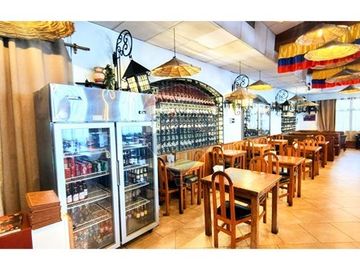 ¡Invierta en un Local Histórico en Santiago!