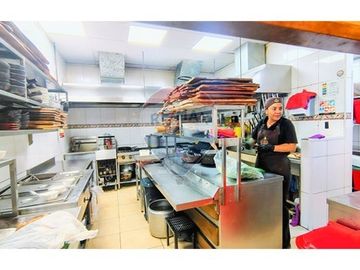 ¡Invierta en un Local Histórico en Santiago!