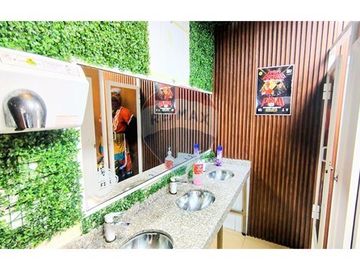 ¡Invierta en un Local Histórico en Santiago!