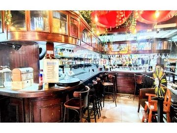 ¡Invierta en un Local Histórico en Santiago!