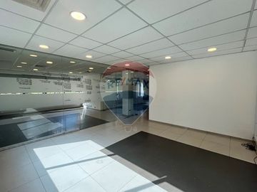 ¡Oficina Sanhattan  135m²!